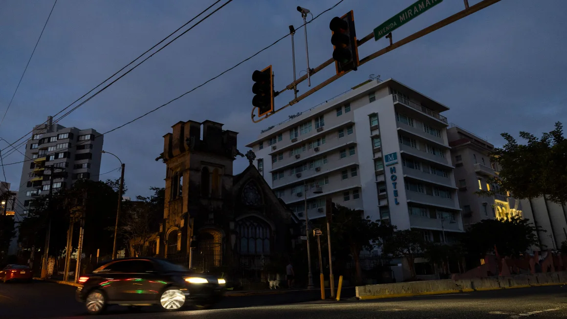 Massive Blackout Leaves Nearly 90% of Puerto Rico Without Power