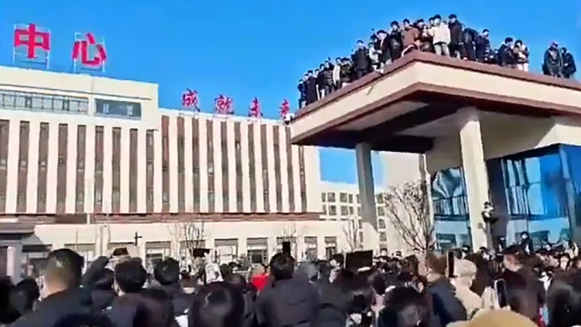 Violent Protests Erupt in China Following Student’s Death Amid Allegations of a Cover-Up - gallery image 1