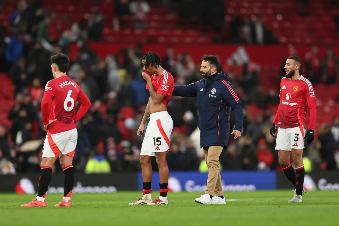 "Rio Ferdinand Urges Patience and Long-Term Vision Amid Manchester United’s Struggles"