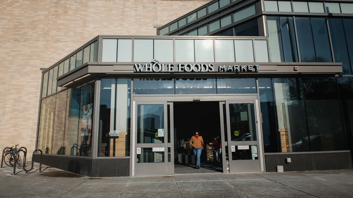 Philadelphia Whole Foods Workers Vote to Form First Union at Amazon-Owned Supermarket Chain - gallery image 1