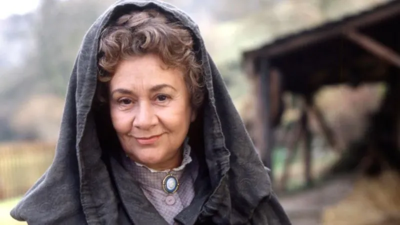 Dame Joan Plowright: Renowned Actress Whose Heart Belonged to Theatre - gallery image 1