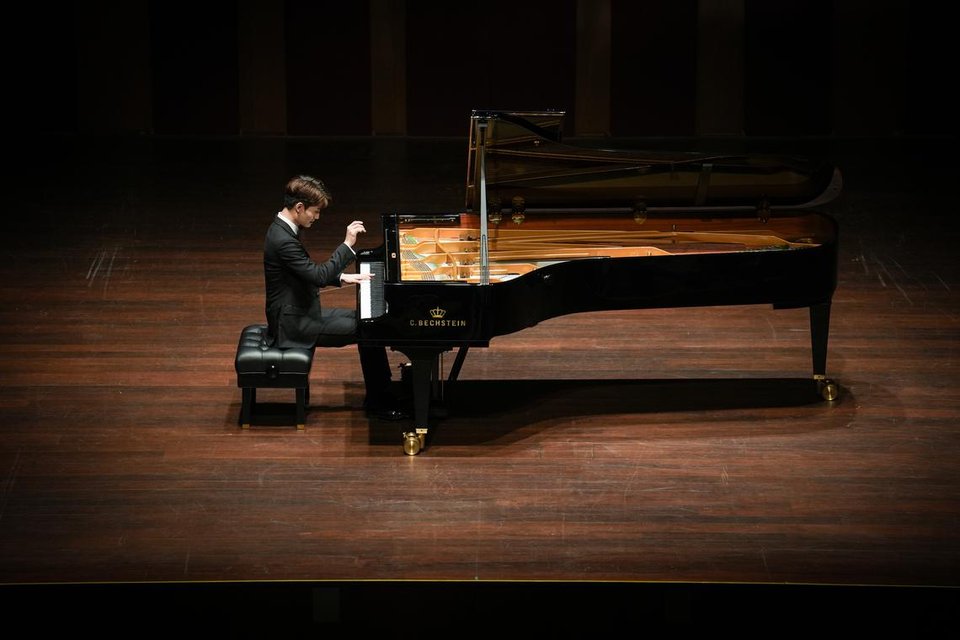 Niu Niu Makes Singapore Debut at Victoria Concert Hall on August 31 - gallery image 1