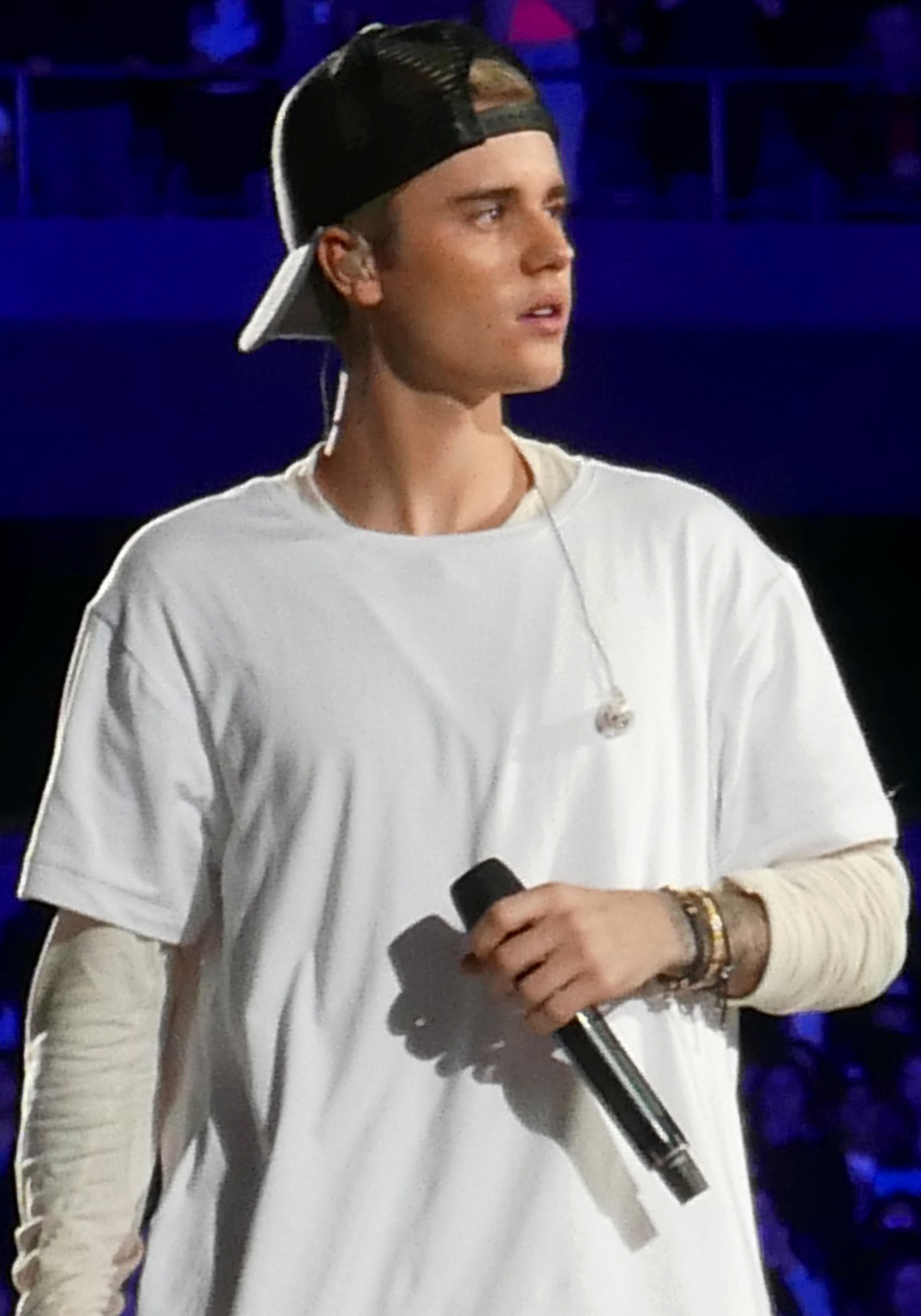 Justin Bieber Drops Surprise Album SWAG II