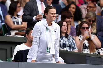 Pam Shriver’s Stolen Grand Slam Trophies Recovered After Wildfire Evacuation - gallery image 1
