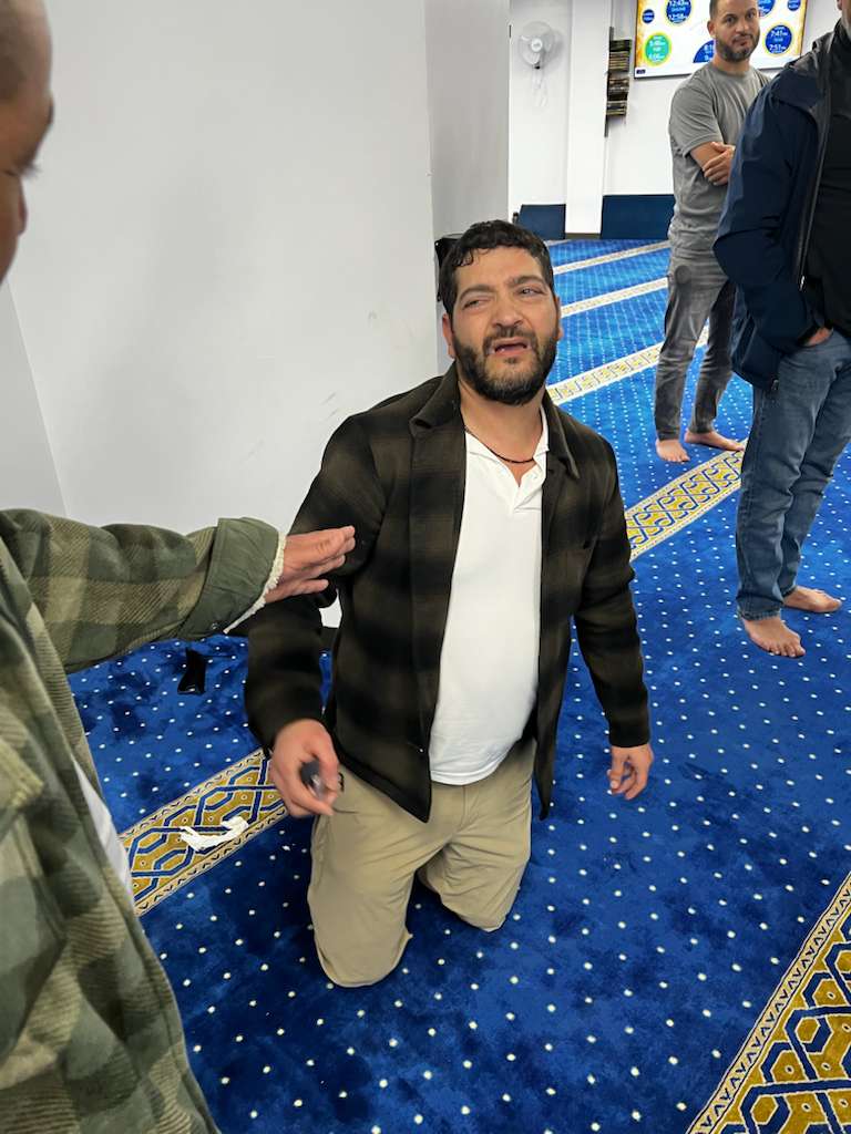NYPD Officer Prevents Theft During Mosque Prayer Service - gallery image 1