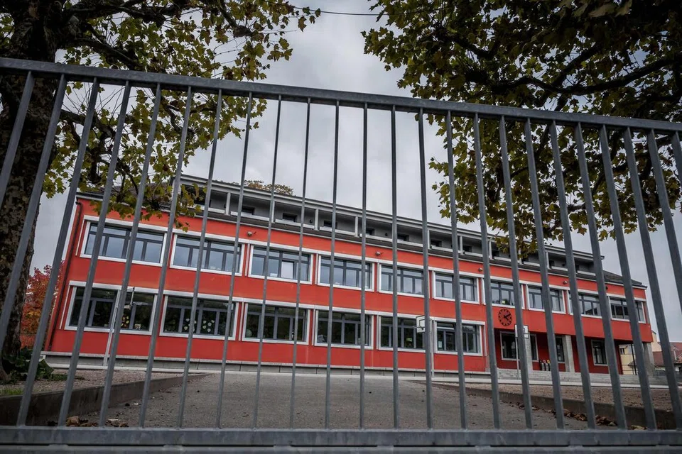 Geneva Bars French Border Residents’ Children from Swiss Schools Amid Housing Crisis - gallery image 1