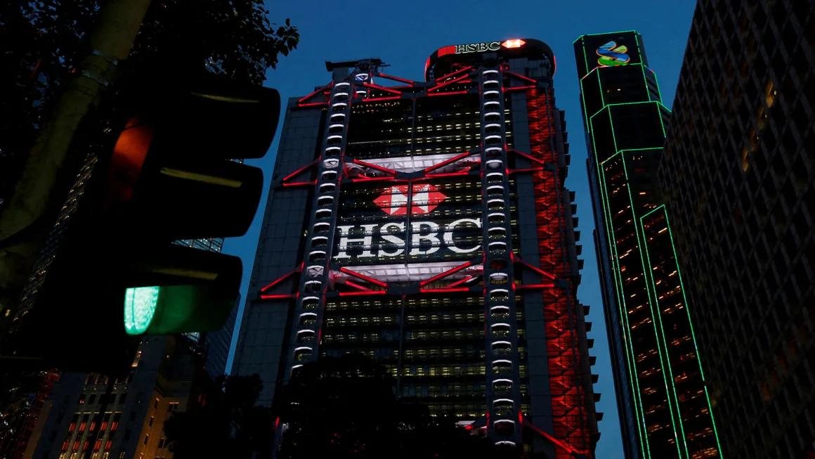 HSBC Targets $1.8 Billion in Cost Savings Over Two Years Under New Leadership - gallery image 1