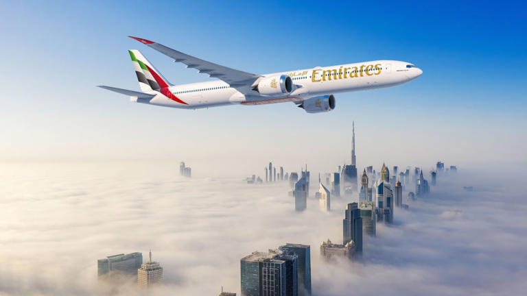 Emirates Expands Investment in U.S. Aerospace with $38 Billion Boeing Deal - gallery image 1