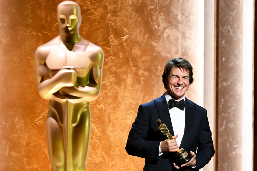 Tom Cruise Wins Honorary Academy Award | Governors Awards 2025