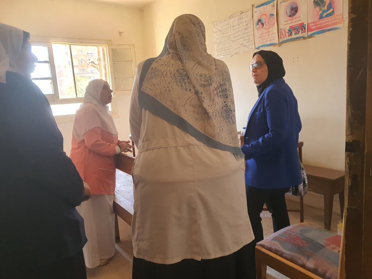 Dr. Mona Tantawi Conducts Field Visit to Safft Terab Village, Pledges Support for Local Healthcare Services - gallery image 16