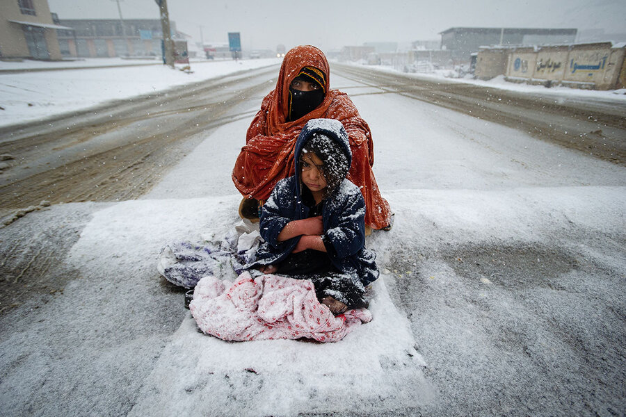 Millions of Afghans Face Hunger as Humanitarian Crisis Deepens During Harsh Winter - gallery image 2