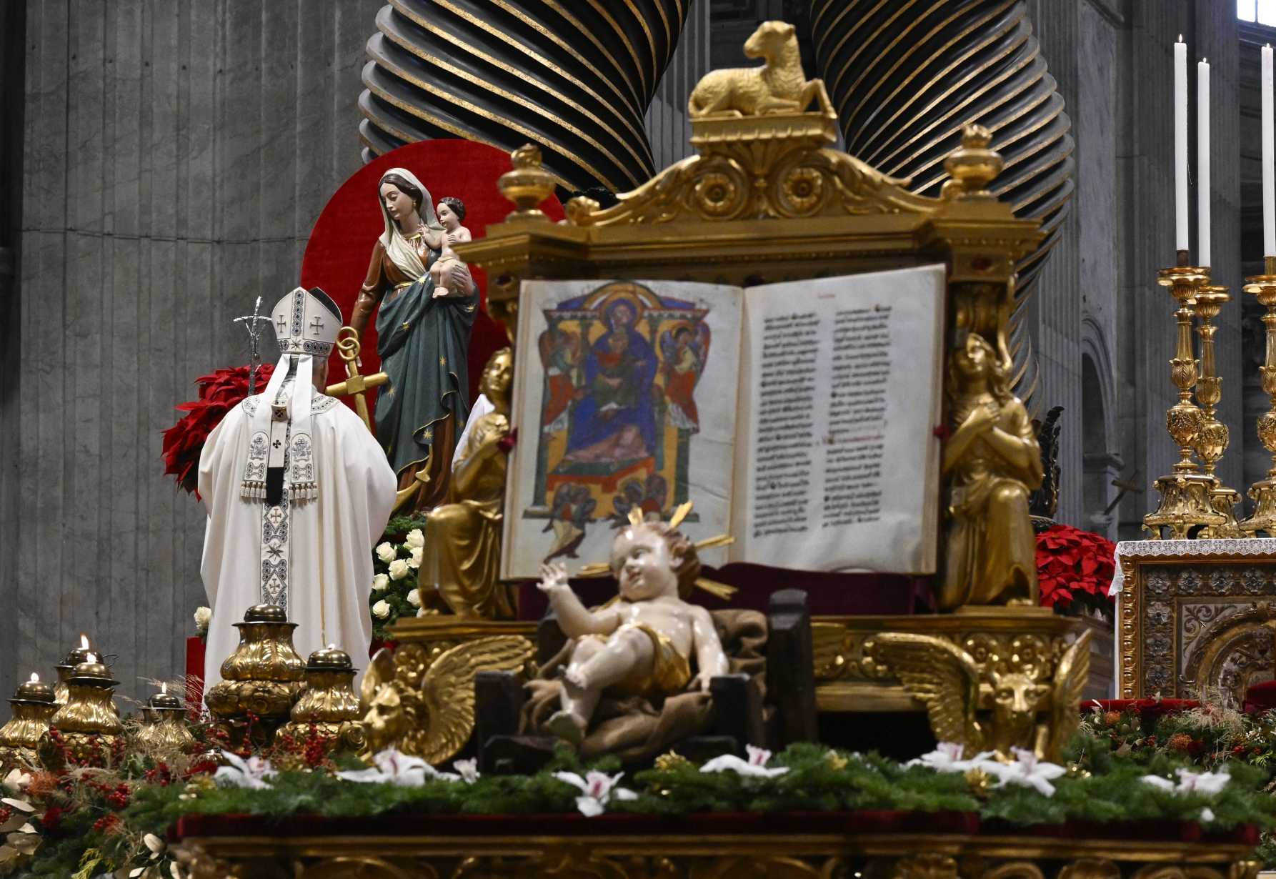 Pope Leo XIV Opens 2026 with a Global Call for Peace - gallery image 3