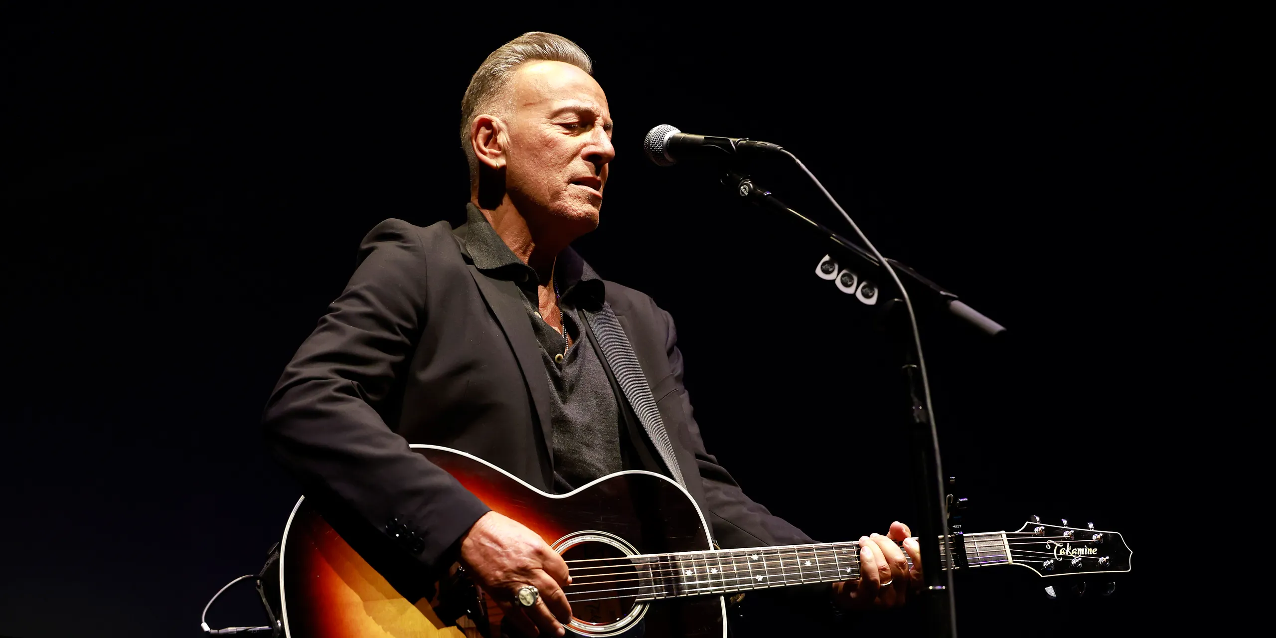 Bruce Springsteen Releases Protest Song for Minneapolis, Condemning Trump-Era Immigration Policies - gallery image 2