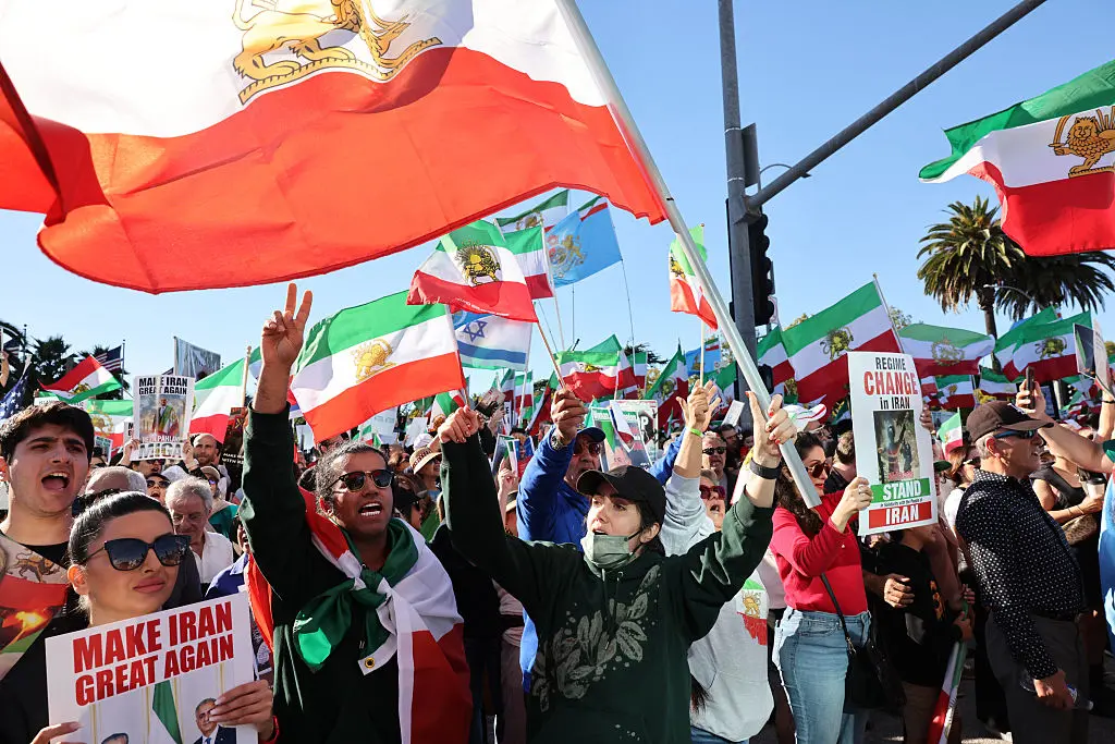 Iranian Policy Analyst Says Provisional Government Needed as Opposition Pushes for Democratic Transition