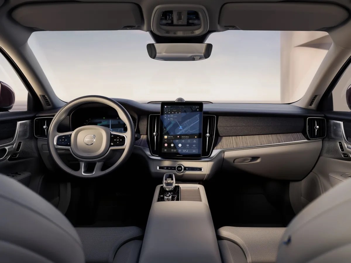 Volvo Secures U.S. Exemption as Washington Tightens Control Over Chinese Vehicle Technology - gallery image 1