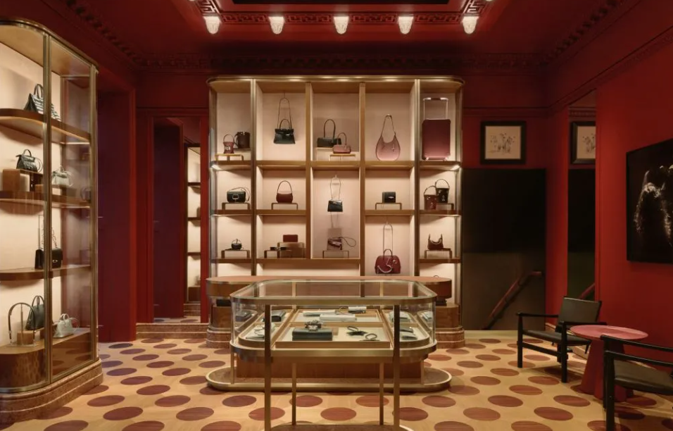 Hermès and the Architecture of Luxury: How Bond Street’s New Flagship Redefines Retail Space - gallery image 4