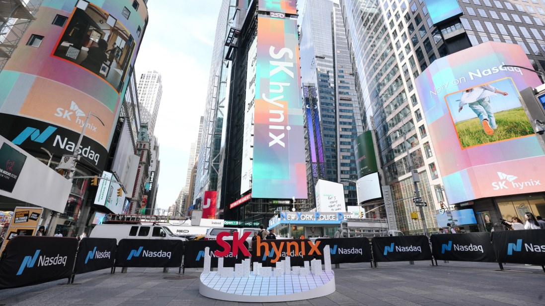 SK Hynix Shatters Foreign U.S. IPO Records as AI Memory Boom Reshapes Global Chip Competition