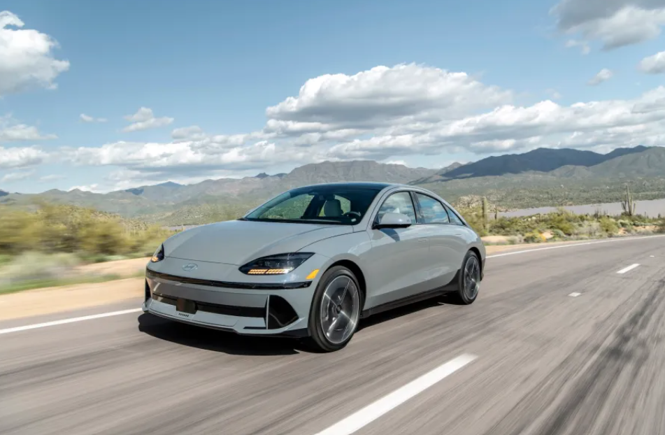 Why Automakers Are Retreating From EV Lineups in the U.S. as the Market Enters a New Strategic Phase - gallery image 6