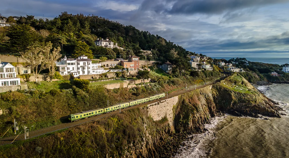 Dublin’s Coastal Rail Corridor Redefines Urban Tourism Through Sustainable Travel