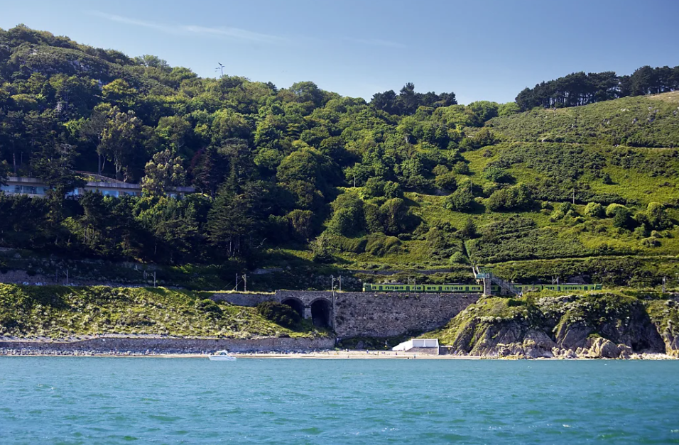 Dublin’s Coastal Rail Corridor Redefines Urban Tourism Through Sustainable Travel - gallery image 3