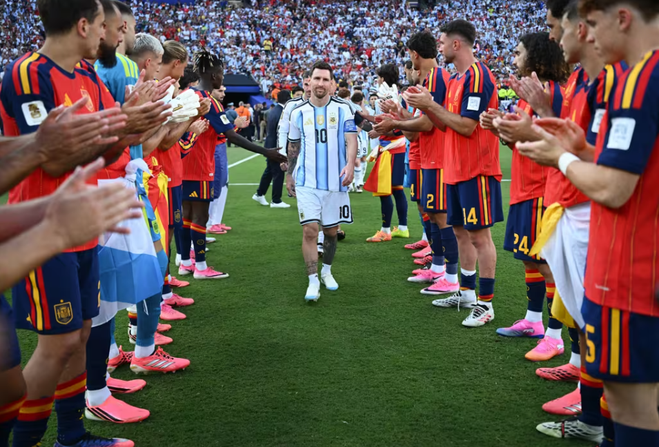 Scaloni Reflects on Argentina's World Cup Journey as Future Remains Uncertain - gallery image 1