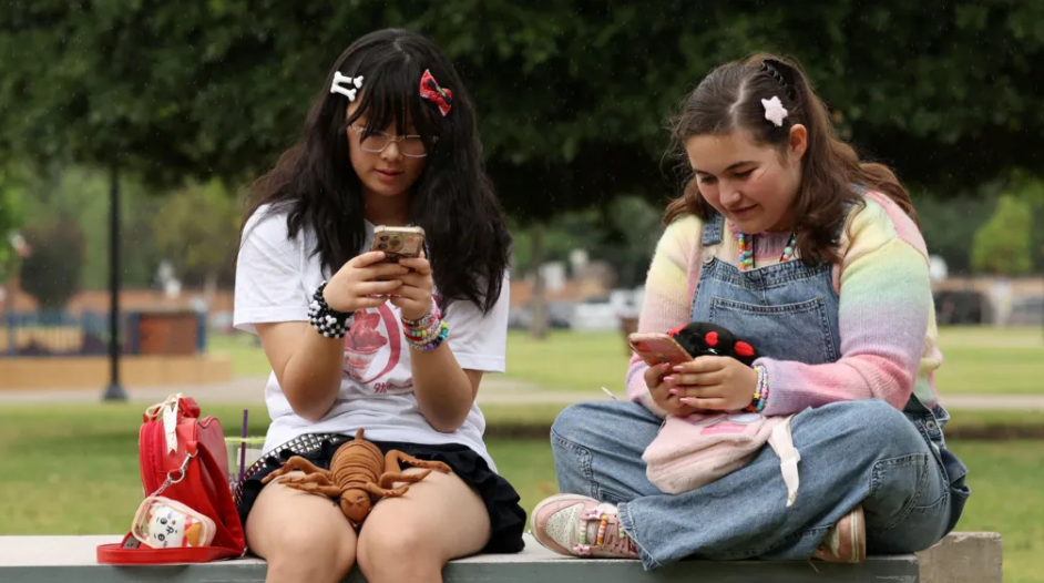 Meta Escapes One Lawsuit as Pressure Mounts Over Social Media Design and Youth Safety