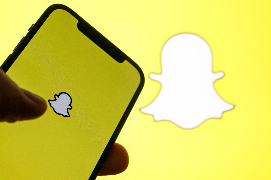 Snapchat Brings Real-Time Music Sharing to Strengthen Social Discovery and Creator Engagement