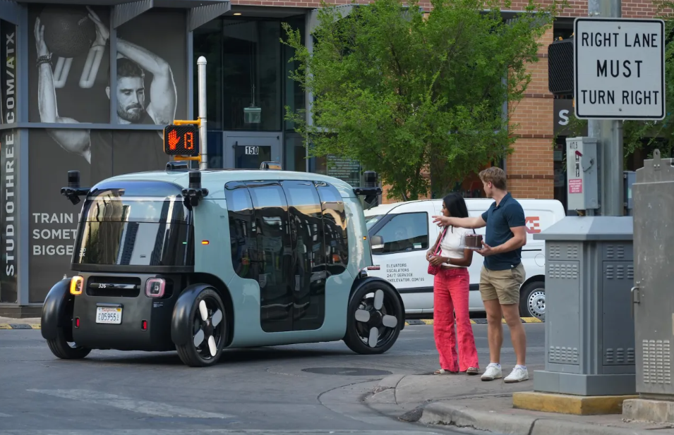 Robotaxis Enter a Defining Phase as Business Strategy Overtakes Technology Alone