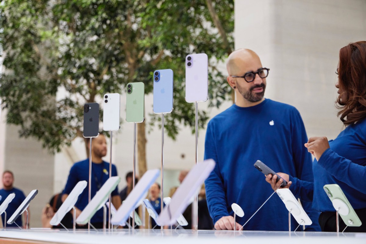 Smartphone Subscriptions Reshape the Economics of Upgrading