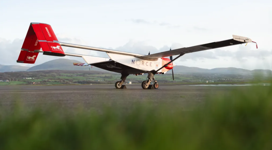 Autonomous Aircraft Move From Experimental Technology Toward a New Commercial Aviation Model - gallery image 1