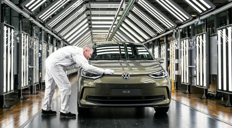Volkswagen Redesigns Its Business Model as Historic Restructuring Targets 100,000 Jobs