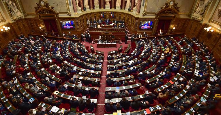 Senate Panel Advances Bill to Shield Media Companies From Government Pressure