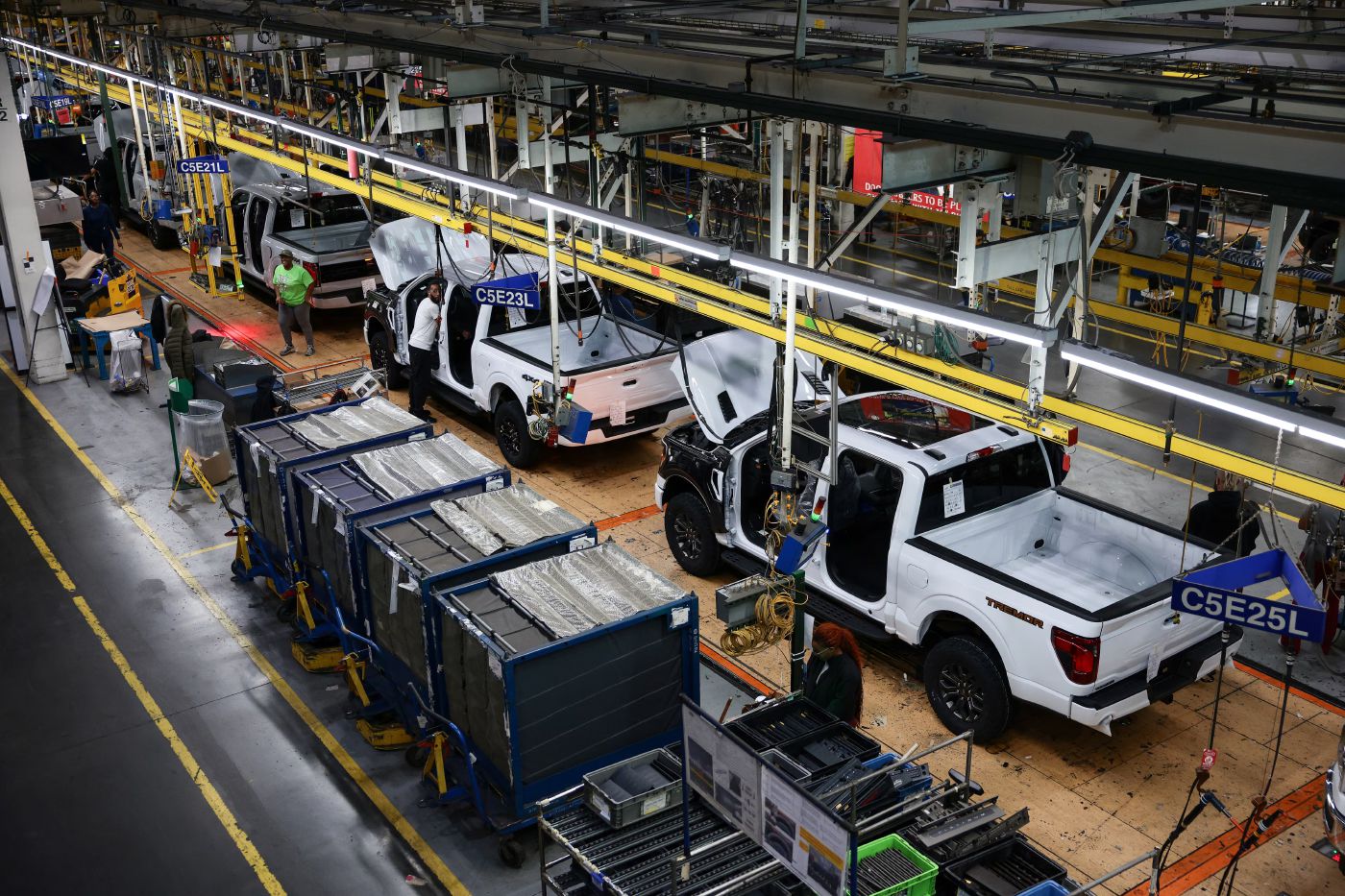 U.S. Finalizes Lower Vehicle Fuel Economy Standards