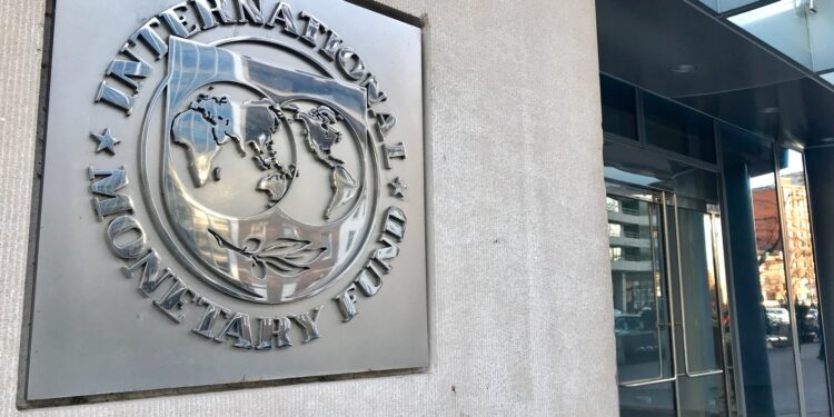 Middle East War and Rising Debt Put Global Economic Growth Under Pressure