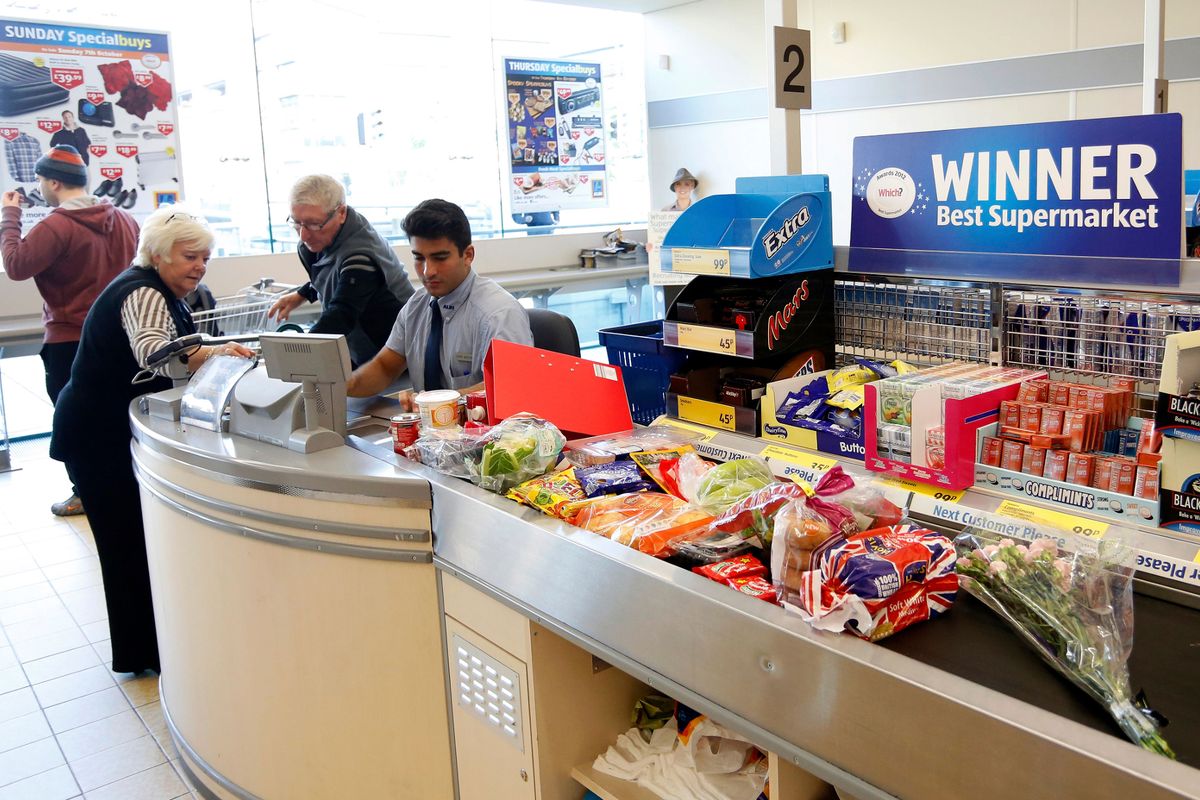 U.S. Producer Prices Surge as Fuel Costs Intensify Inflation Concerns