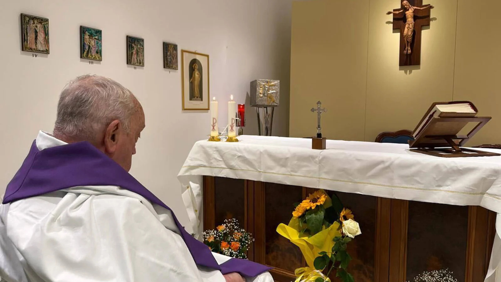 First Photo of Pope Francis Released Since Hospitalization - gallery image 1