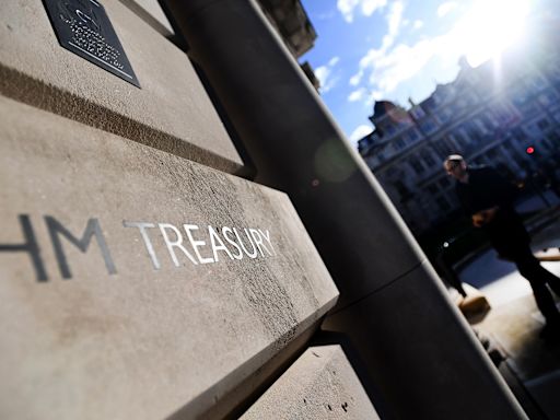 UK Lifts Sanctions on 12 Syrian Government Entities, Including Key Ministries